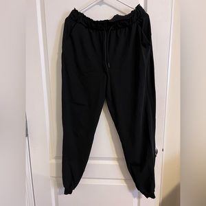 Lululemon Luxtreme High Rise Joger